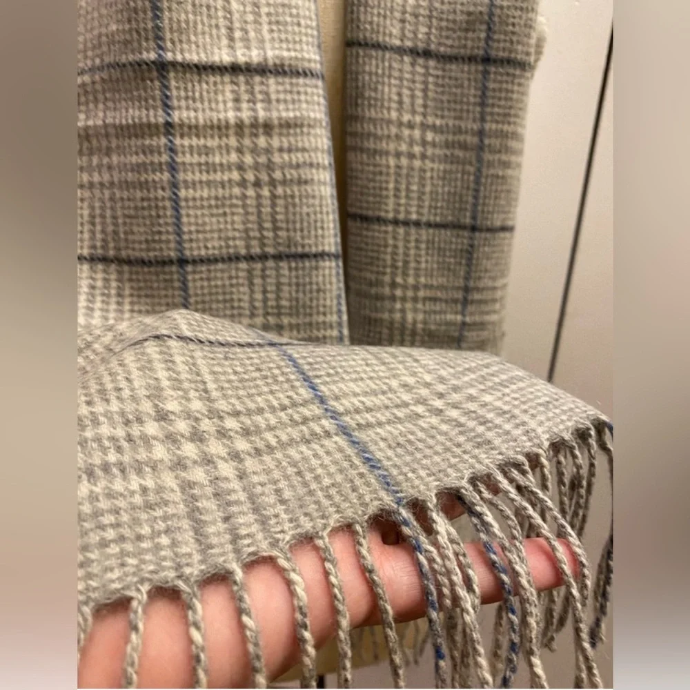 Enzo Mantovani Cashmere Soft Warm Winter Scarf